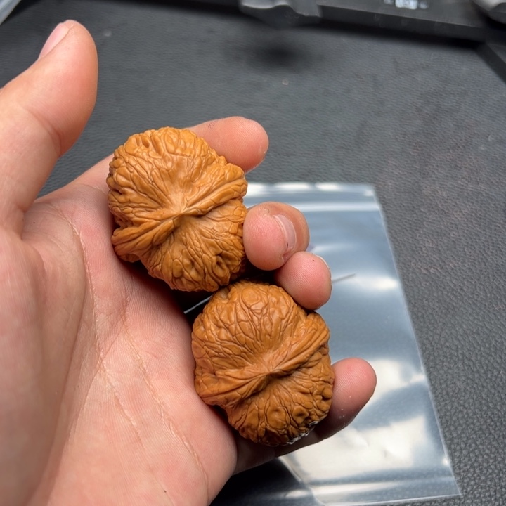 文玩核桃吊坠小**鹤133号核桃