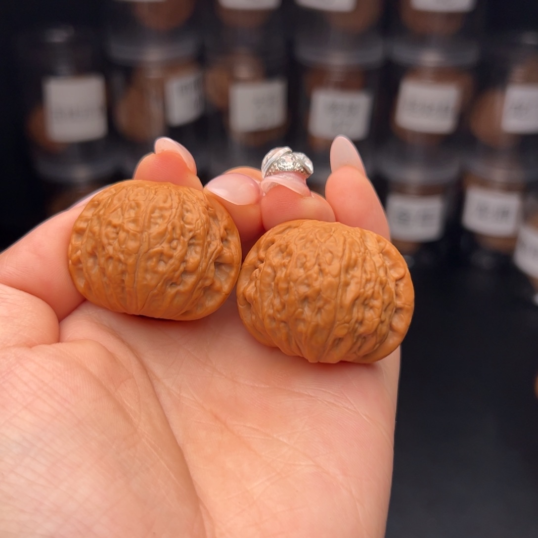 文玩核桃吊坠M*y铁锤