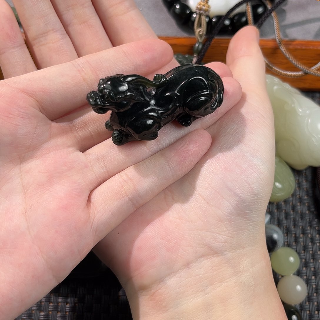 未镶嵌和田玉挂件