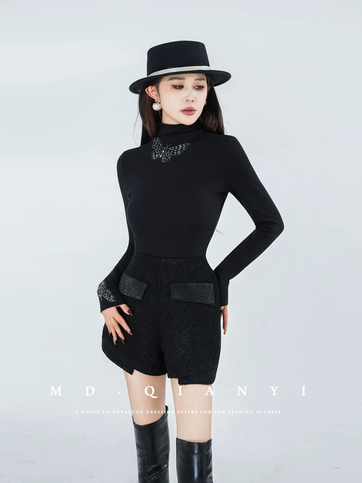 烫钻钉珠2026保暖打底长袖秋冬洋气时尚高级复古小衫上衣Z1057