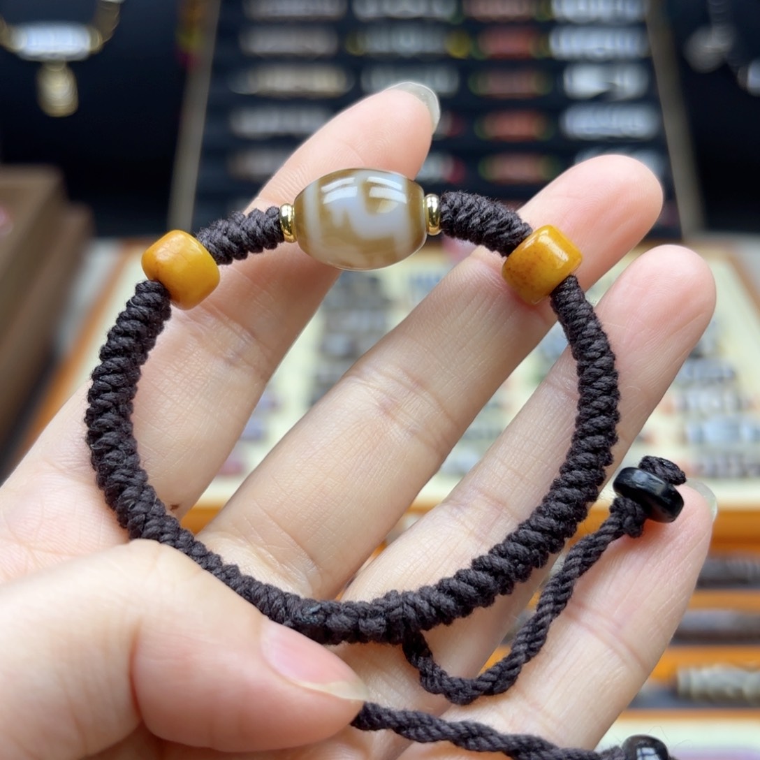 玛瑙/玉髓颈饰合金