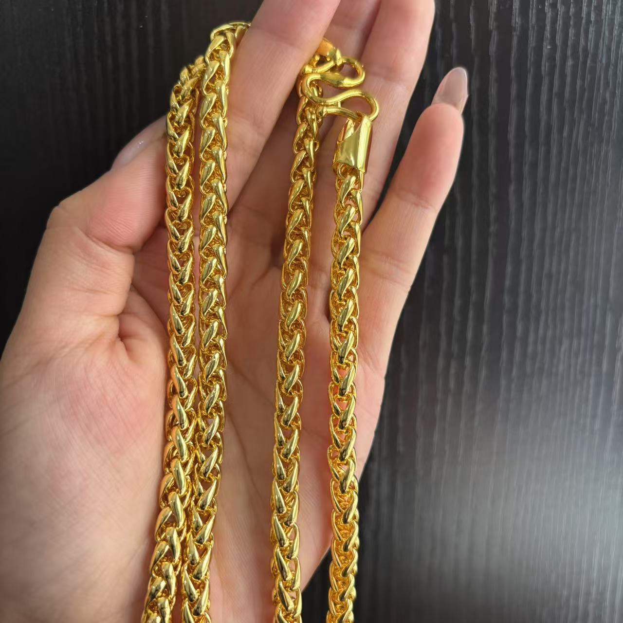 B23-中缅边民麻花马鞭项链