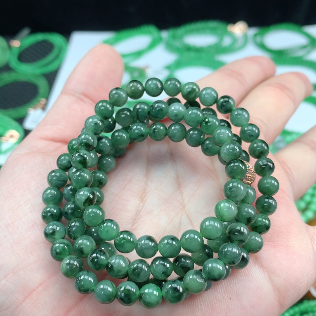 翡翠手链未镶嵌翡翠