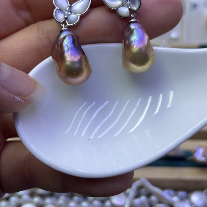 淡水珍珠耳饰合金
