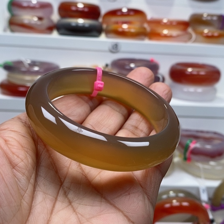 玛瑙/玉髓手镯未镶嵌