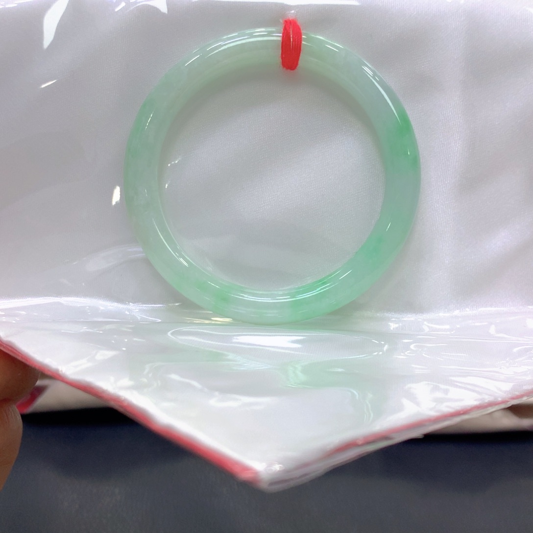 翡翠未镶嵌手镯翡翠14