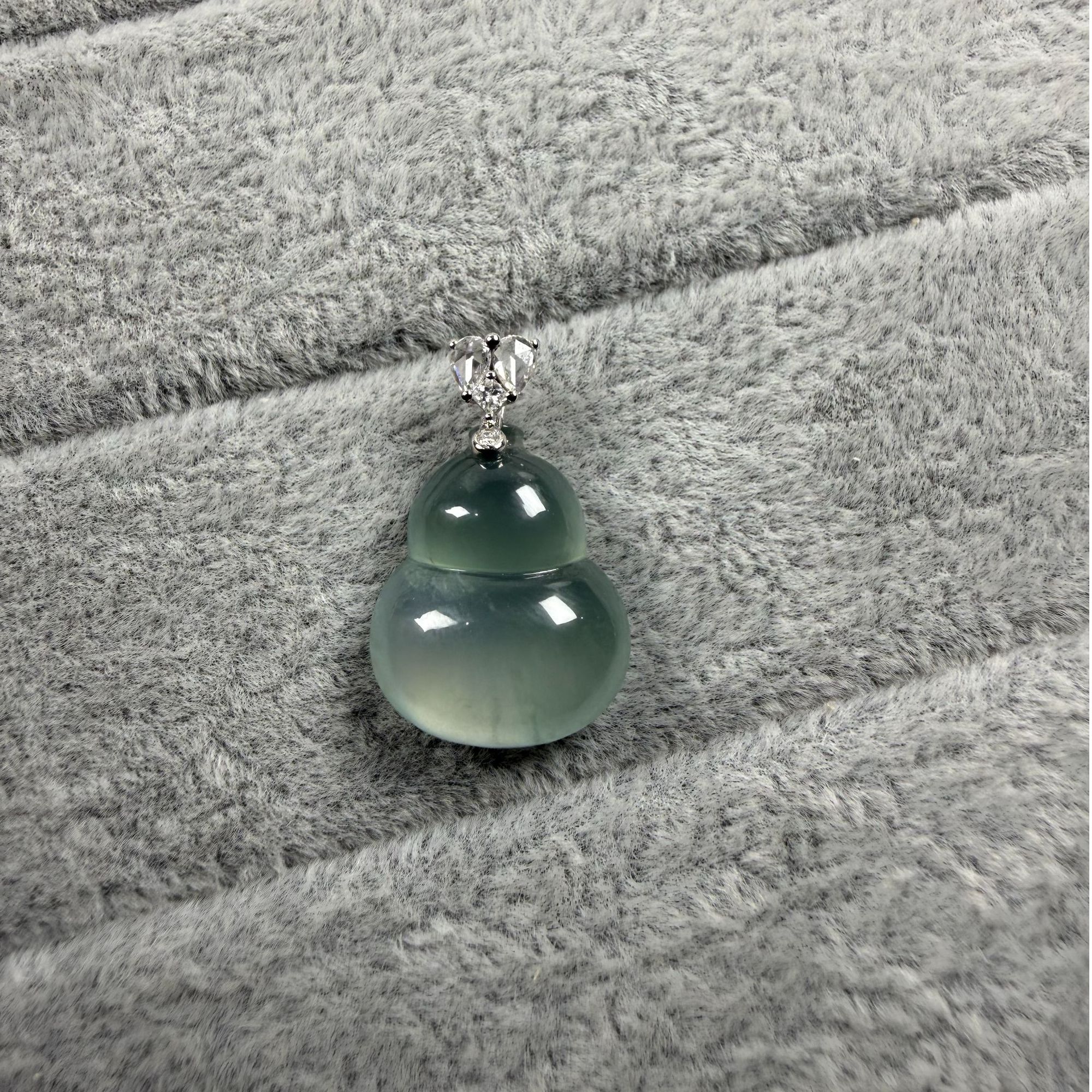 久鱼珠宝 18K金翡翠挂件9258