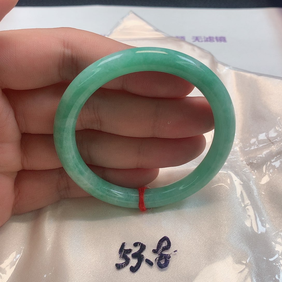 翡翠手镯（圆镯）未镶嵌276号
