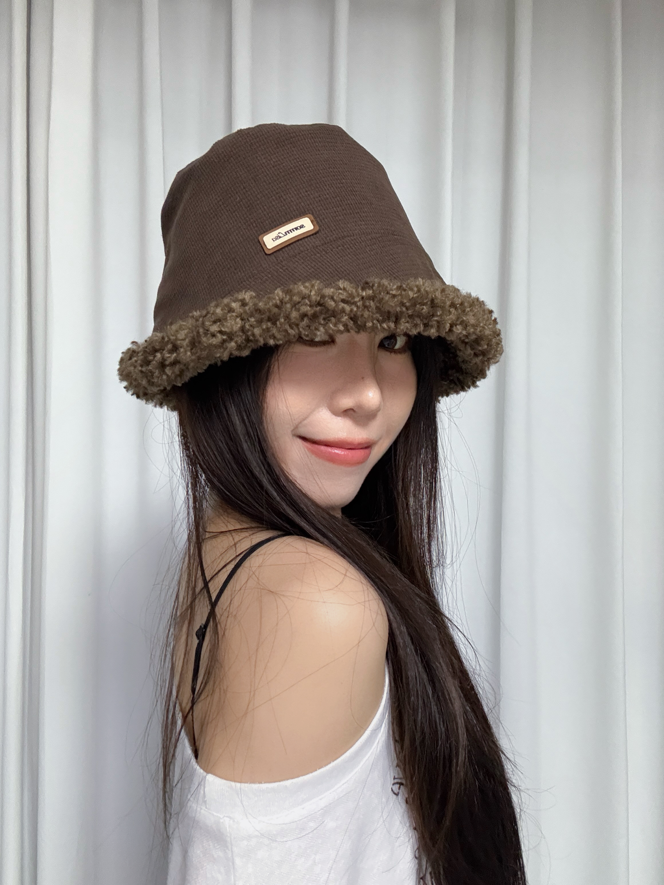  Lunana 百搭渔夫帽女冬保暖前长后短显脸小赫本风盆帽保暖防风寒