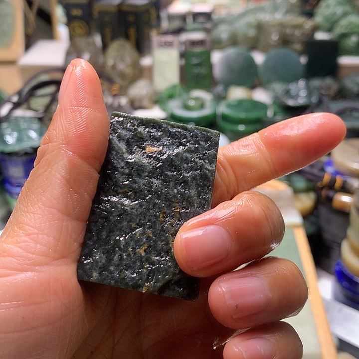 和田玉未镶嵌珠宝半成品