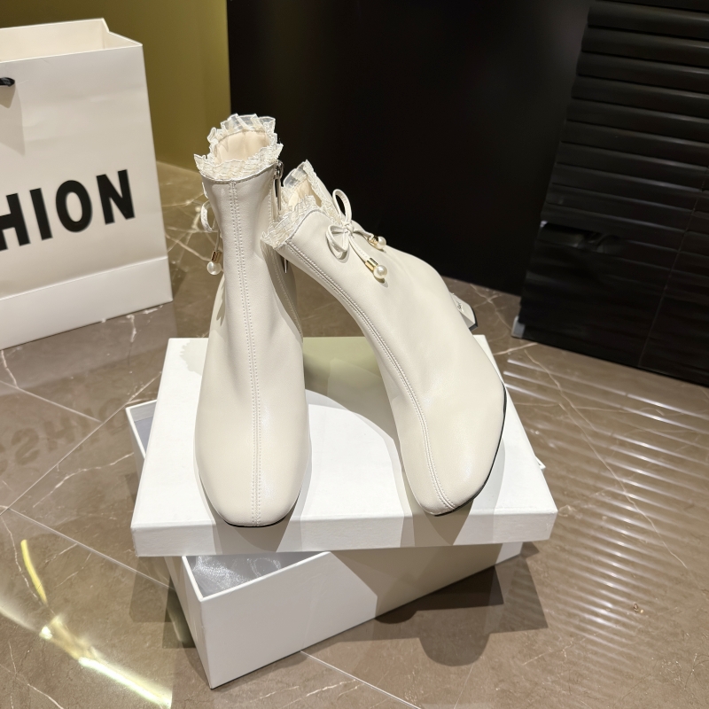 BaiLing/百翎圆头牛皮短靴高跟时尚百搭花边新款粗跟靴子