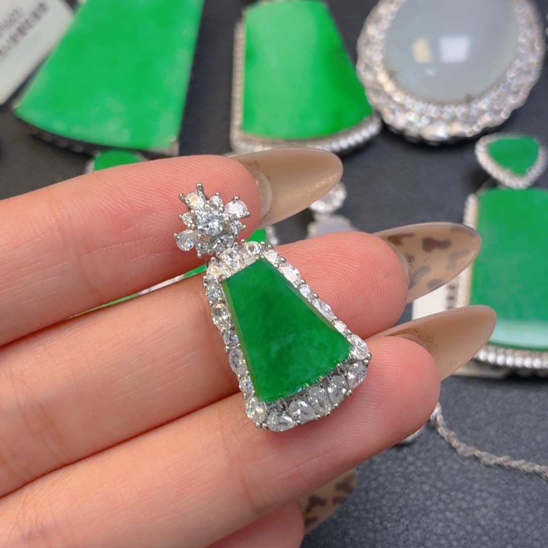 翡翠银S925镶嵌颈饰