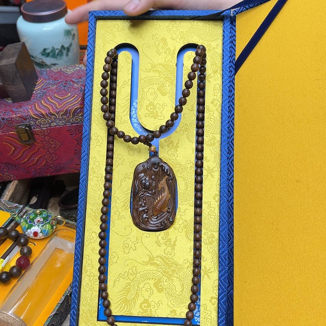 大叶紫檀（黑酸枝木类）