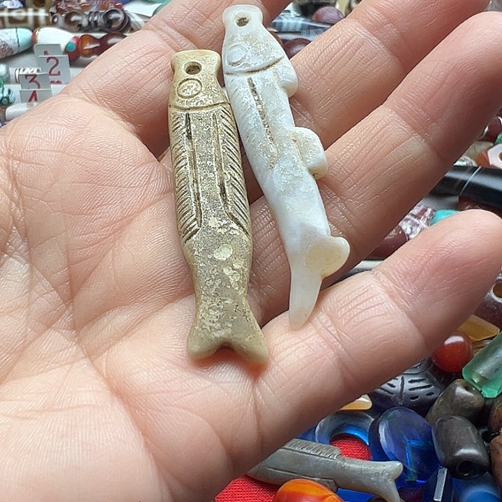 鳜***开玛瑙/玉髓未镶嵌颈饰