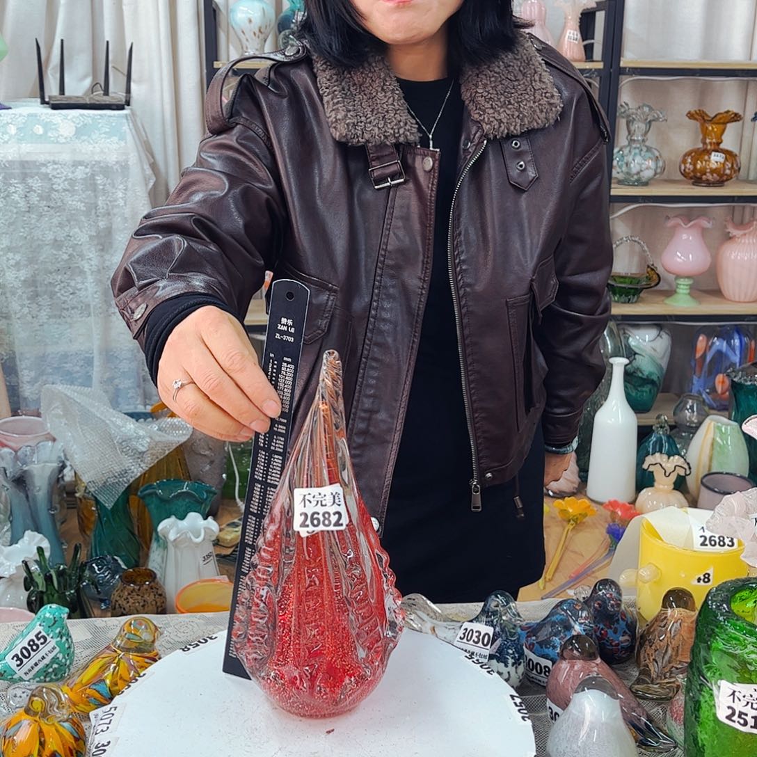 2682 家悦琉璃工艺品不完美