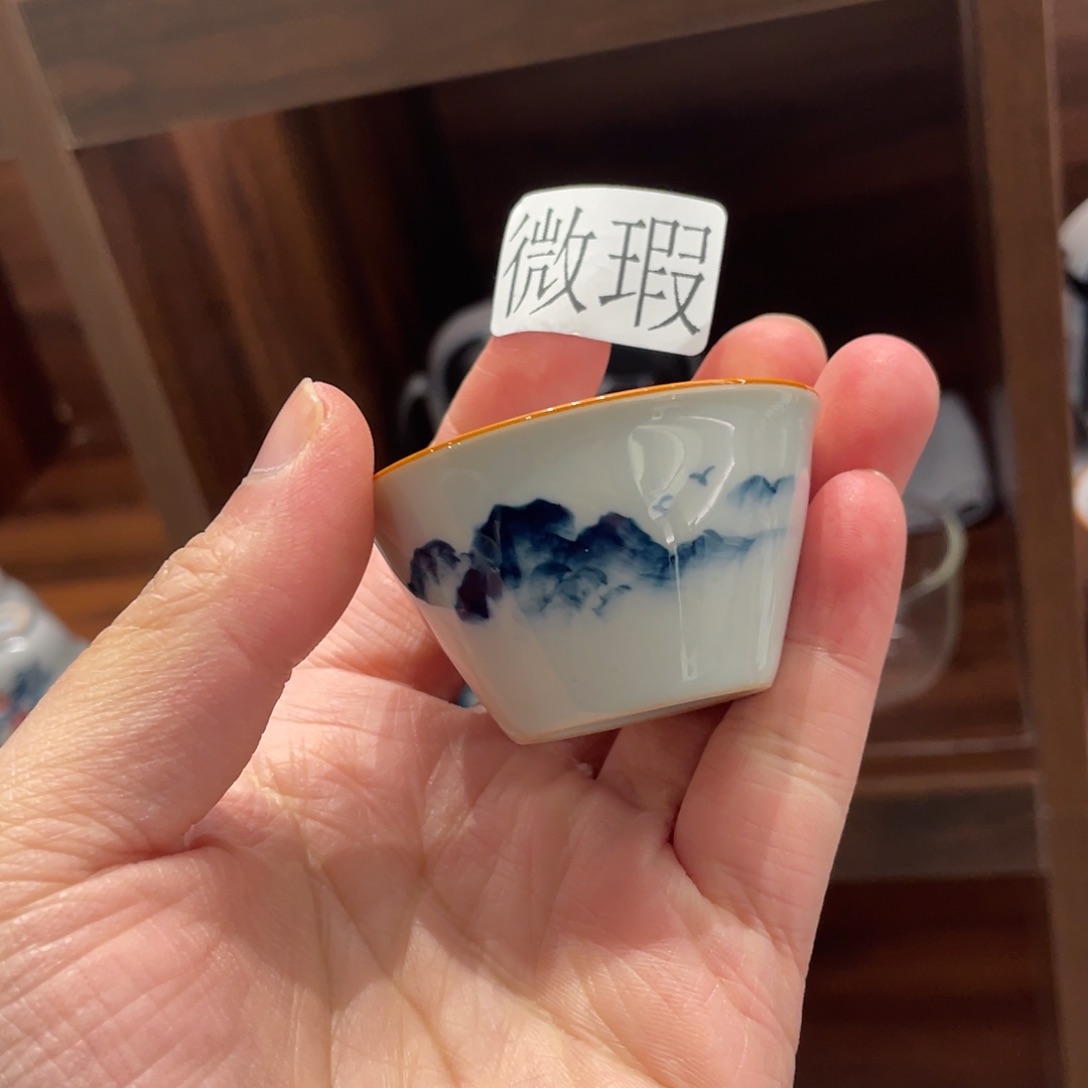 釉下手绘茶具微瑕