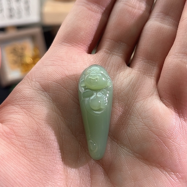 和田玉颈饰未镶嵌碧玉粉青-微猫-佛公随形-吊坠