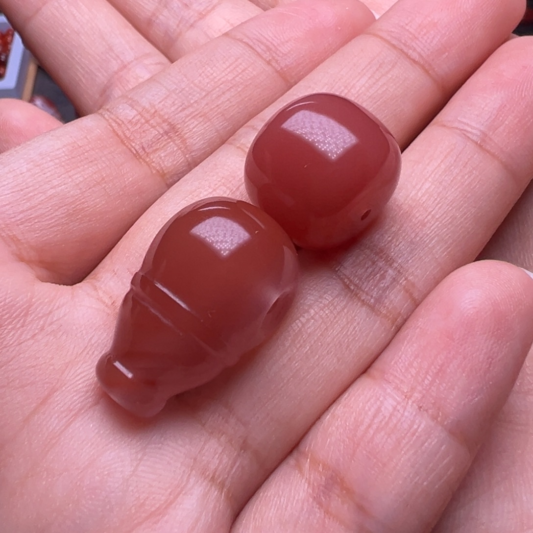 小***头南红玛瑙未镶嵌珠宝奇石