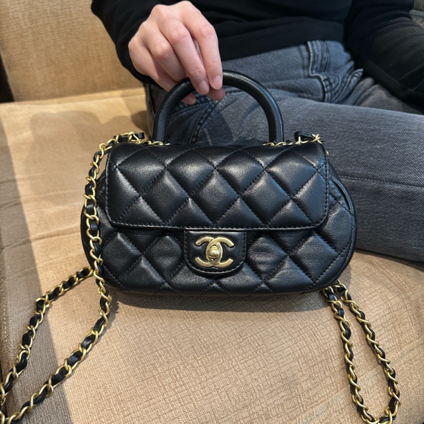 95新 Chanel/香奈儿 98新 奢总管/24c 手提元宝包/成色直播间为准