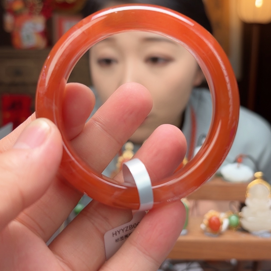 南红玛瑙手镯未镶嵌琳**Occ63手镯