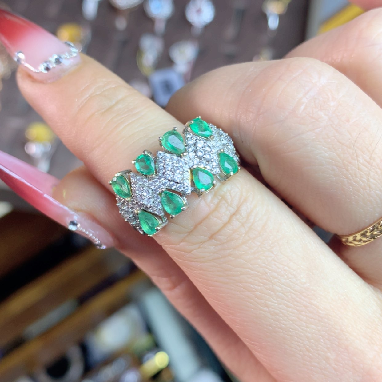 【闪购商品】瓷片楚楚中古满55包邮