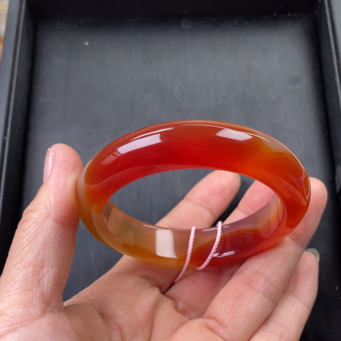 玛瑙/玉髓手镯未镶嵌55圈口