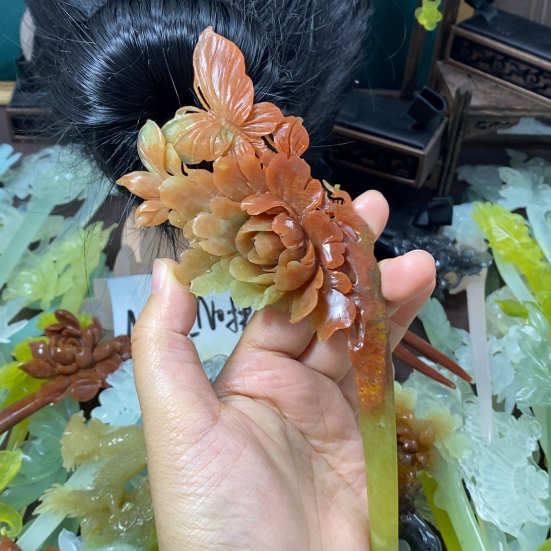 小***品蛇纹石玉未镶嵌发饰