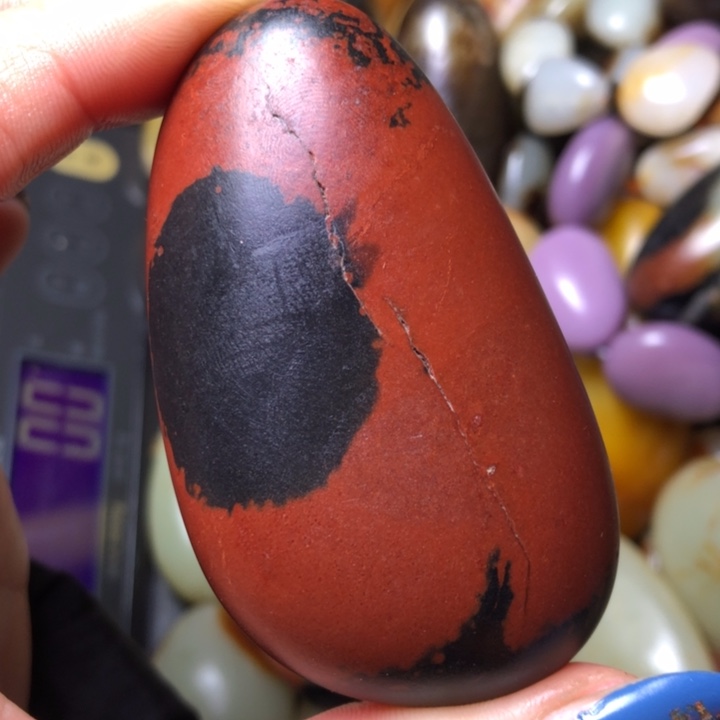 和田玉（翠青玉）未镶嵌珠宝奇石