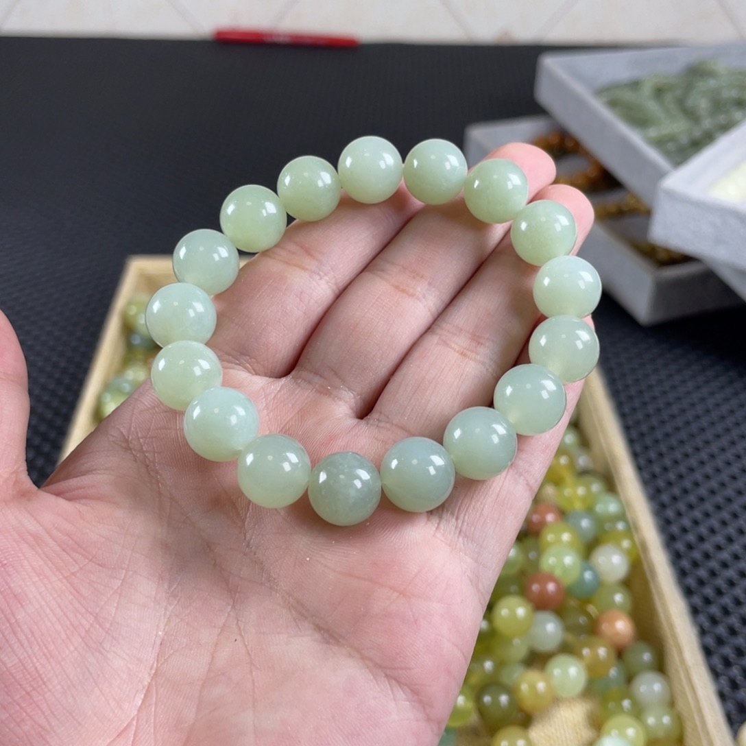 蛇纹石玉未镶嵌手链