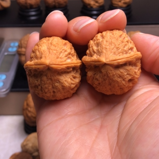 文玩核桃把件寿桃23