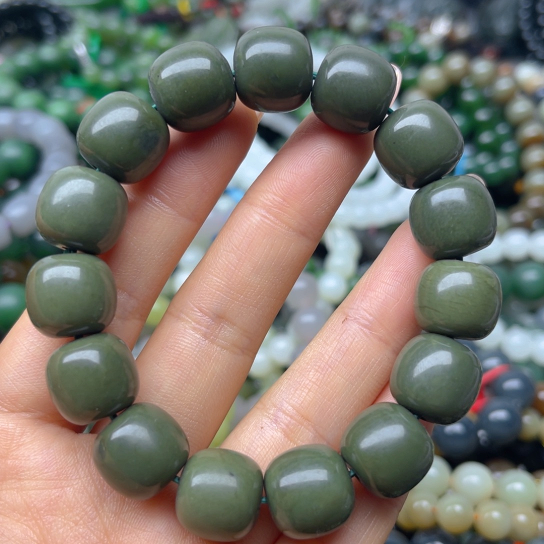 手串未镶嵌和田玉