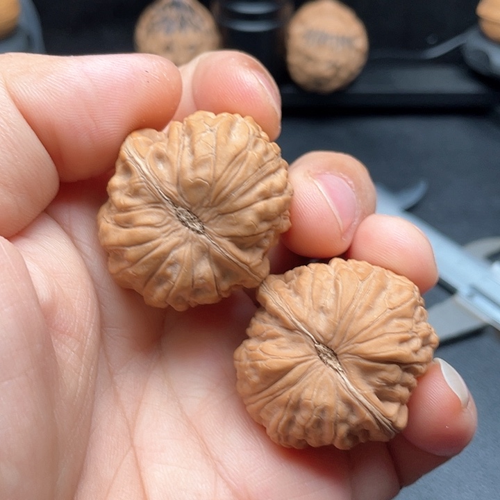 文玩核桃把件乾坤磨