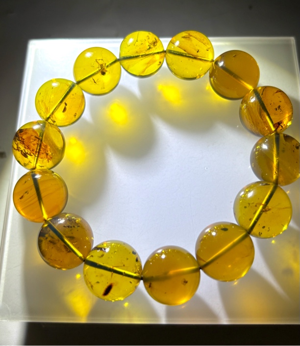 天然琥珀虫珀蜘蛛手串