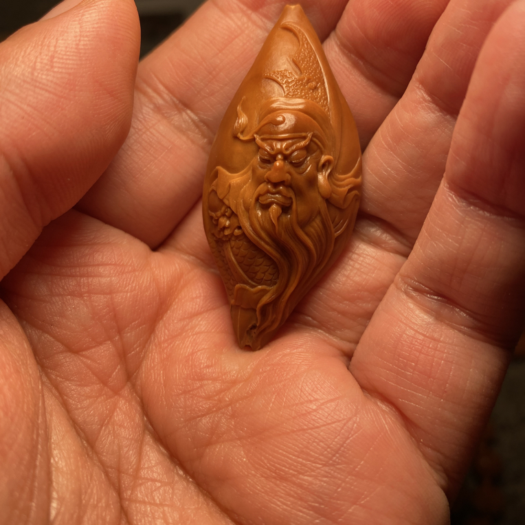 福利苏工核雕，纯手工雕刻，老苏工精品关二哥，个性十足