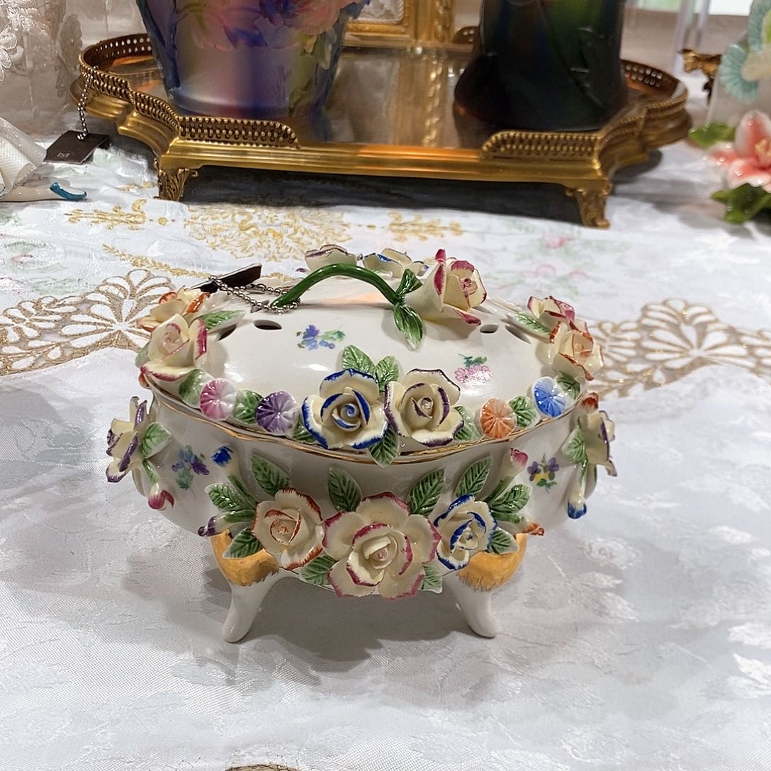 摆件0114出口德国高温瓷盖盒