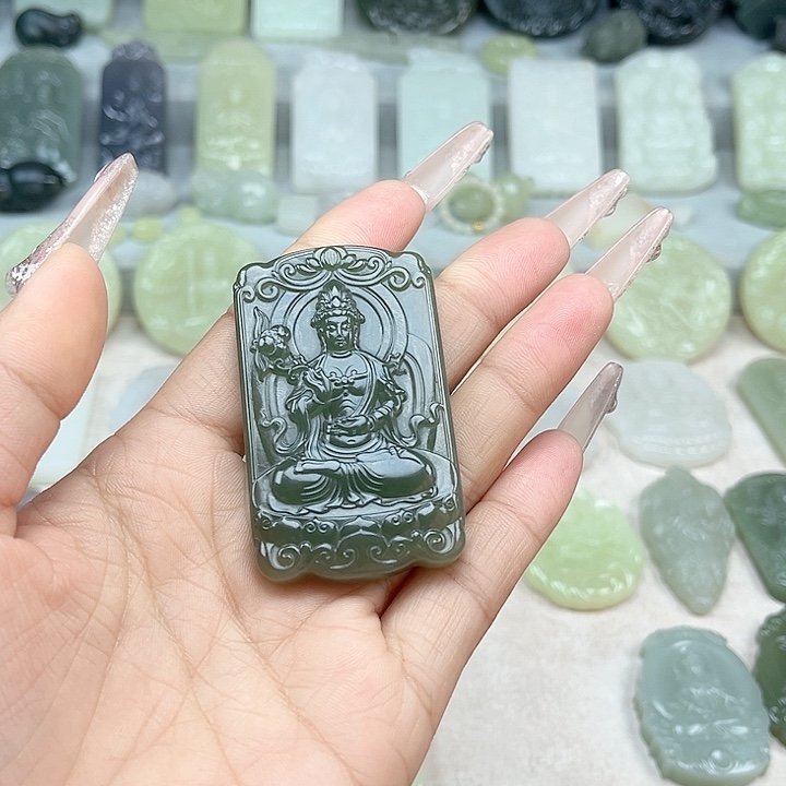 和田玉未镶嵌颈饰