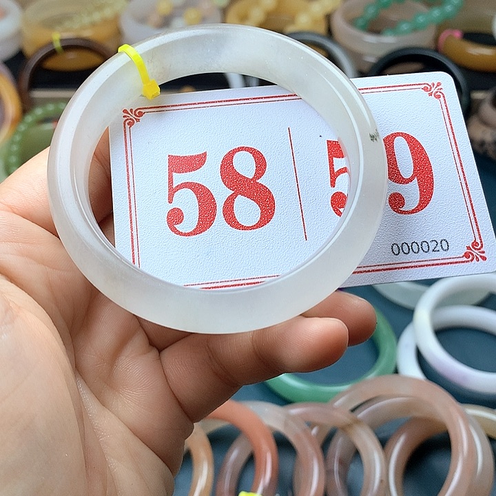 石英质玉（黄龙玉）未镶嵌手镯