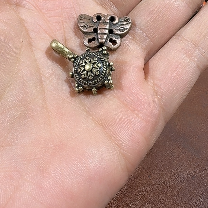 蘑***仔藏传文玩配饰配饰