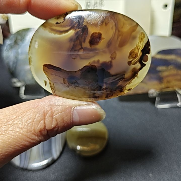 玛瑙/玉髓未镶嵌珠宝奇石