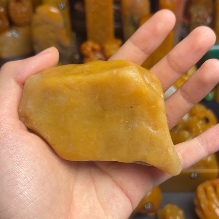 田黄石用****0题材：工艺品