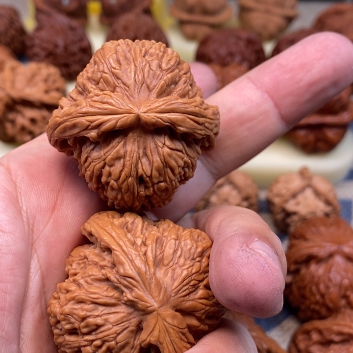 文玩核桃把件宇*芳核桃