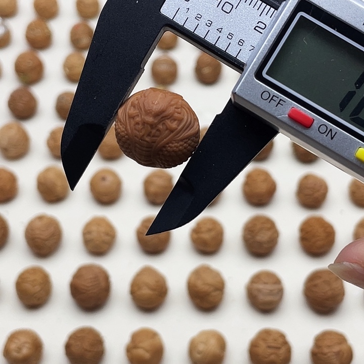 猴头核桃吊坠蛇王