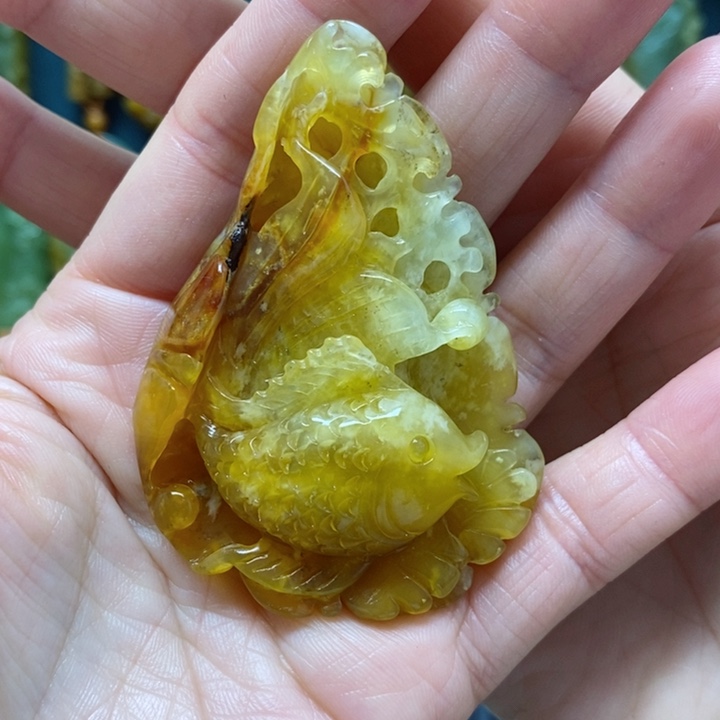 蛇纹石玉挂件未镶嵌