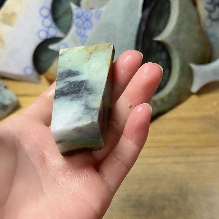 翡翠颈饰未镶嵌纯天然缅甸翡翠