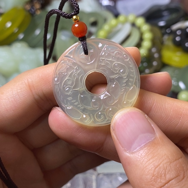 岫玉岫玉颈饰未镶嵌