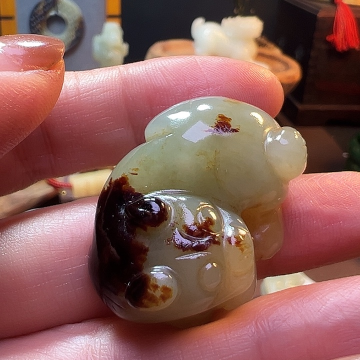 和田玉颈饰未镶嵌爱***猫