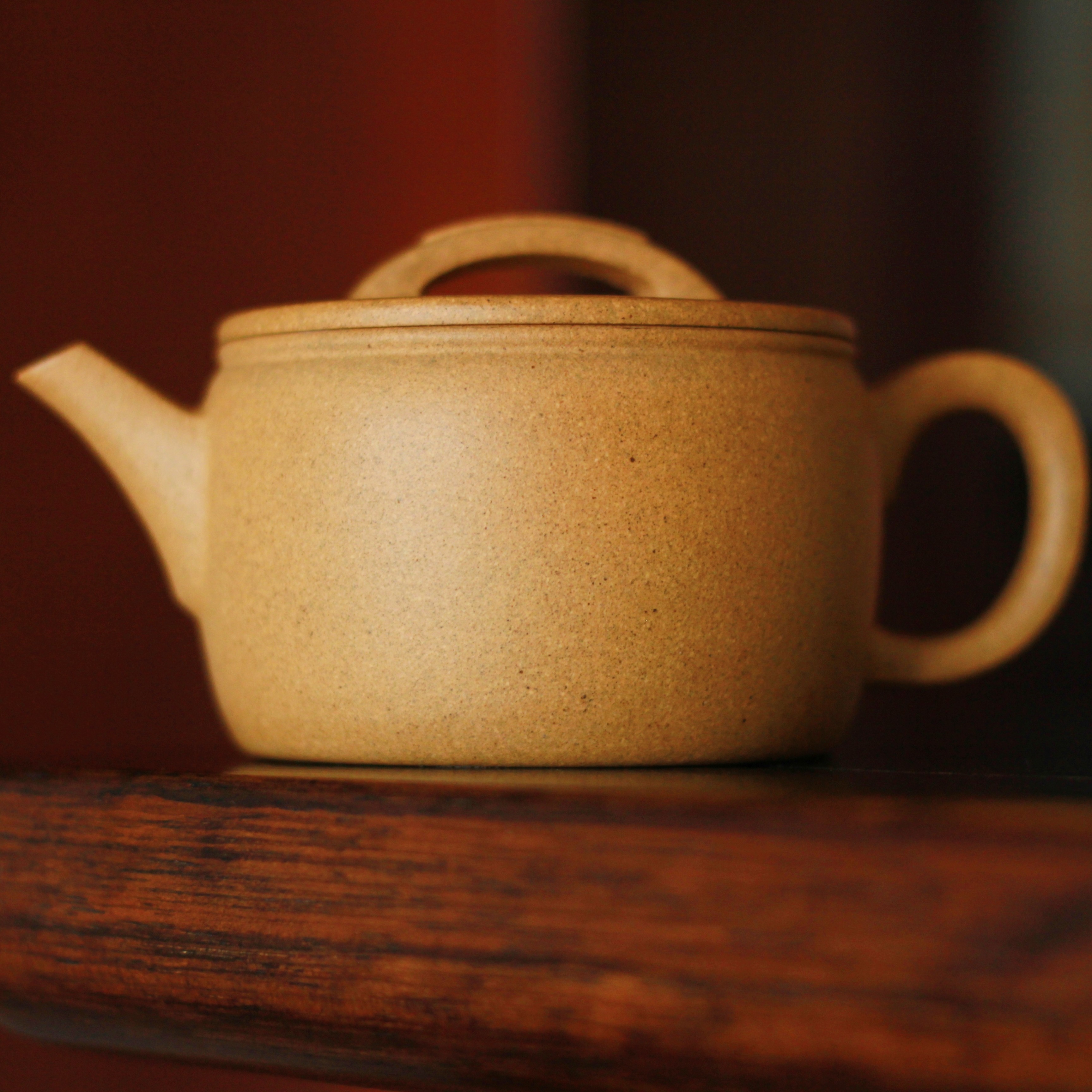 黄金段汉瓦壶半手工200cc宜兴紫砂壶高温烧黄龙山原矿段泥