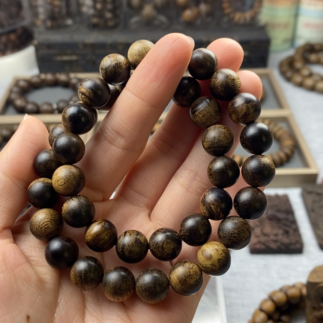 沉香手串@*W越南芽庄白棋