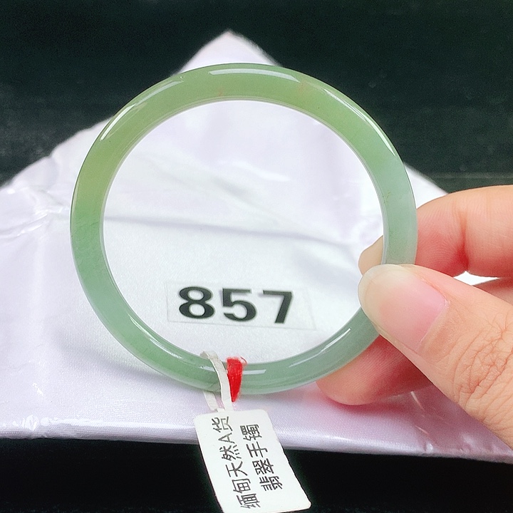 未镶嵌手镯翡翠翡翠