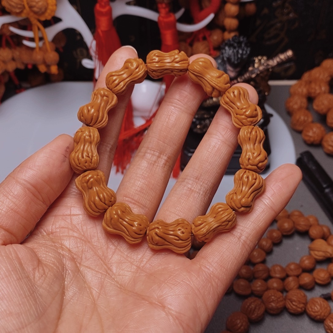 吊坠桃核桃枭手串1